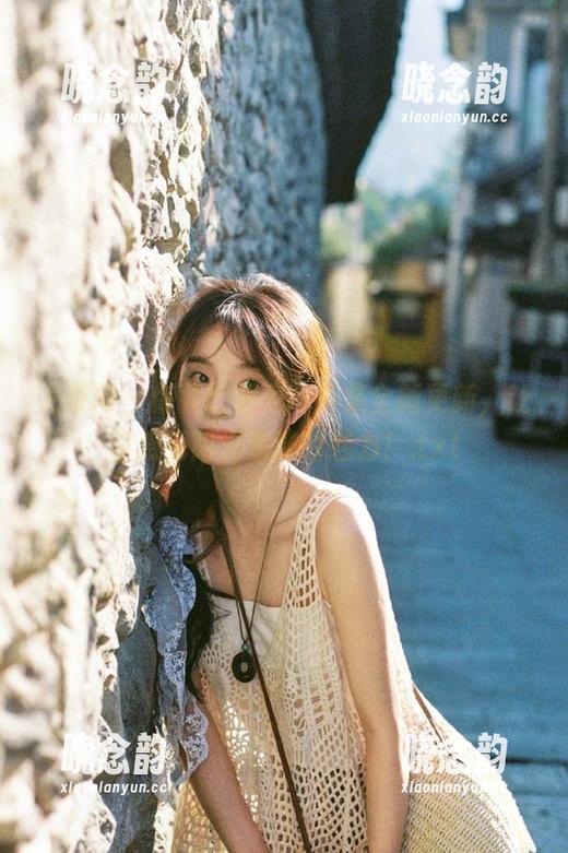 尤果网 - 佟蔓比基尼写真集全新更新，让你感受阳光海滩的魅力！.txt