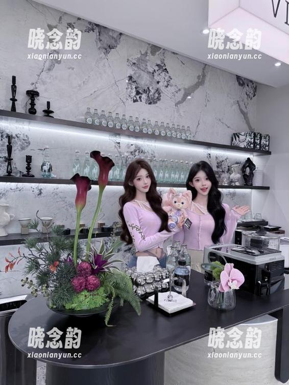 尤果网 - 在李焱的海边世界：美丽图集与独特资源，探索海洋旁的如梦童话.txt