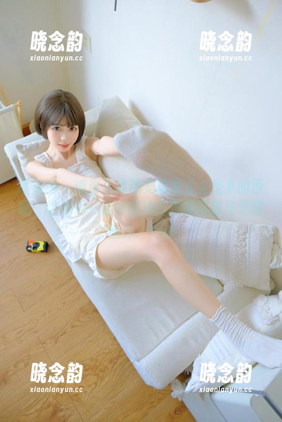 尤果网 - 观看美替精美写真《美足》的原图，让我们一起领略她的独特风格与无限魅力！.txt