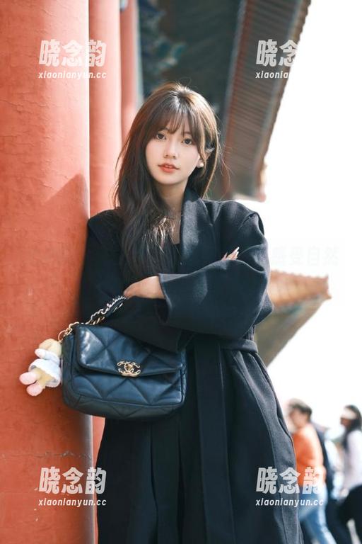尤果网 - 许文婷裸足系列美图：感受自然之美的绝妙套图.txt