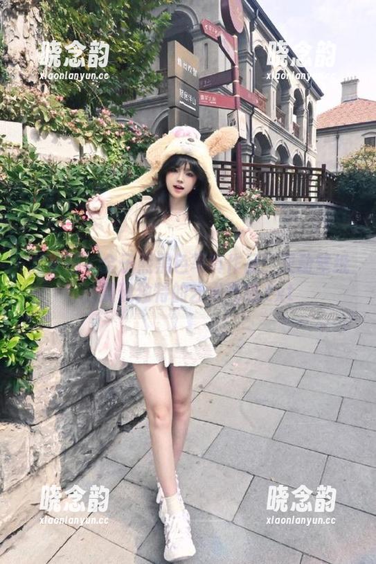 尤果网 - 金子熙黑色写真作品：灵动壁纸，展现独特的艺术气息.txt