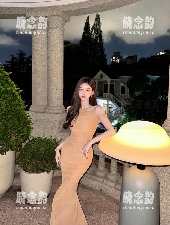 尤果网 - 陈雅漫独特礼服美图，无圣光下的时尚与艺术碰撞.txt