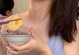 尤果网时尚皮草合辑图集，精彩资源带来不同寻常的视觉盛宴.txt