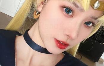 尤蜜荟 – 小海臀Rena全套女仆图包，清新脱俗的幻想世界.txt