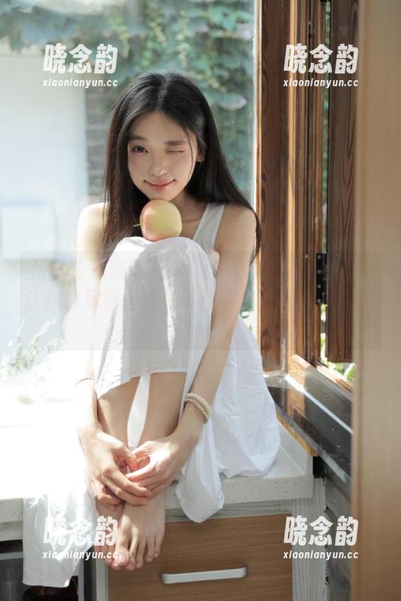 尤蜜荟 - 思淇Sukiiii兔女郎写真合集：让你的屏幕壁纸充满温暖与欢乐的魔力！.txt