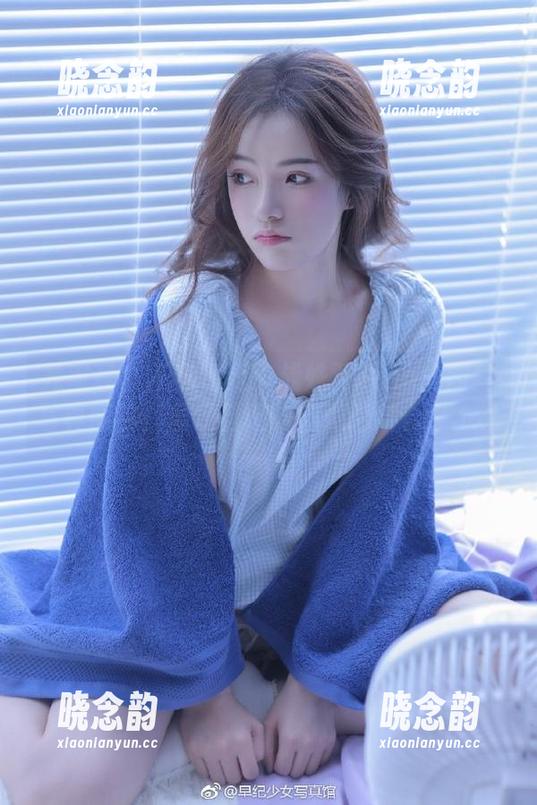 尤蜜荟 - 不容错过：战姝羽Zina的肉丝写真图包，展现自嘲与幽默的结合！.txt