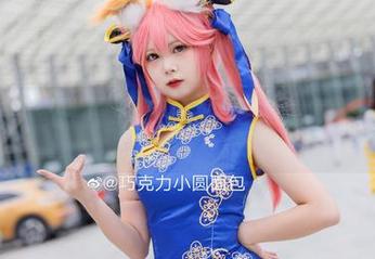 精灵般的“巧克力小圆面包”夏日图集：作品如诗，带你游走在清新梦境里！.txt
