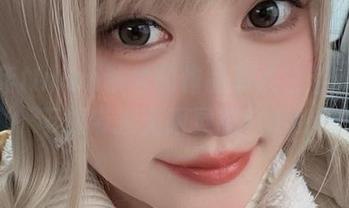 用年年Nnian秋兮的作品装点生活，图库下载带来无限灵感！.txt