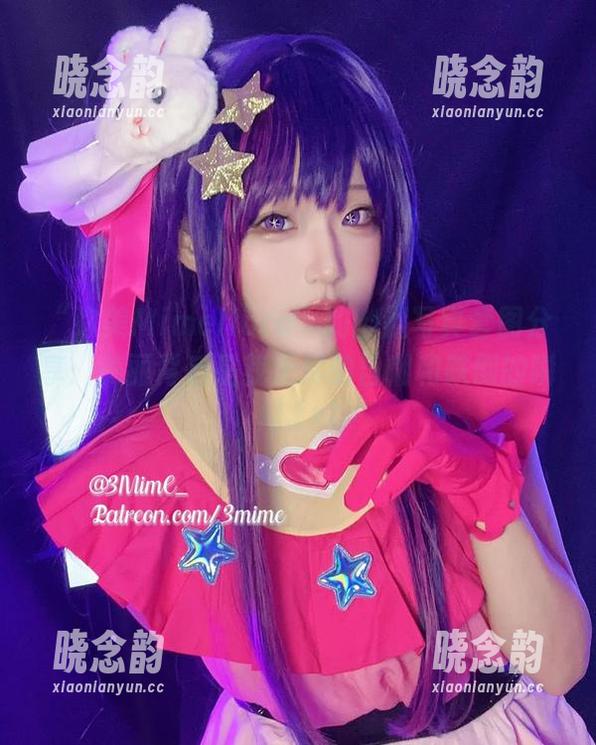 “弥美MimeNora”的幽默写真套图分享：美丽背后是我无尽的自嘲和跌倒的瞬间.txt