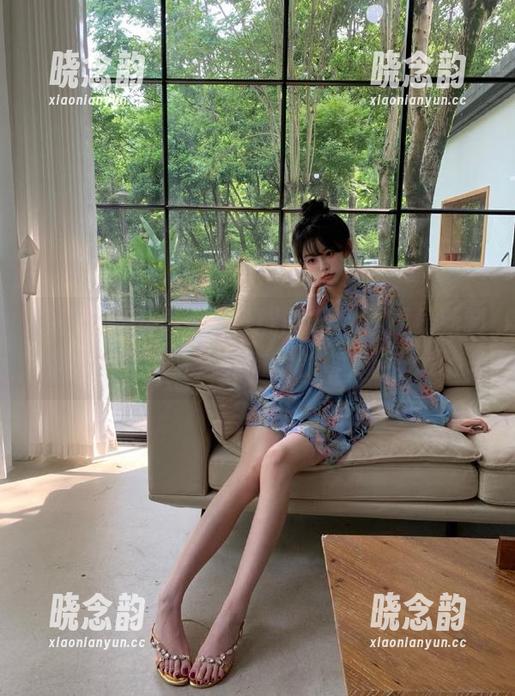 星颜社 - 充满无限可能的Vily豆豆最新制服图集，带你进入时尚的奇妙世界.txt