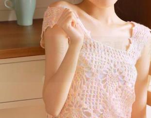 星颜社 – 细腻柔美的私房写真：可蕊娜如何诠释秘书的新定义.txt