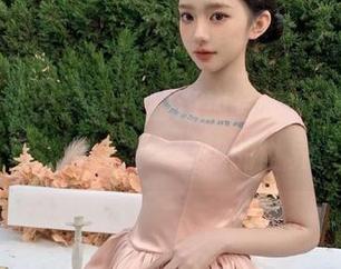 星颜社 – 分享恩一的海边写真，带你走进一个充满浪漫与幻想的世界.txt