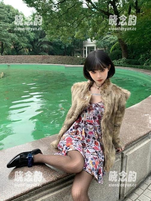 星颜社 - 独特美感：梦心玥镂空高清壁纸，捕捉瞬间的艺术灵魂.txt