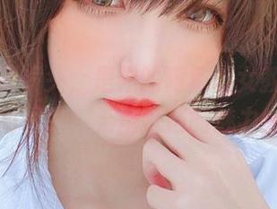 从教室到镜头，是你的阿薰呀女教师的精彩原图图集，无法抵挡的魅力！.txt