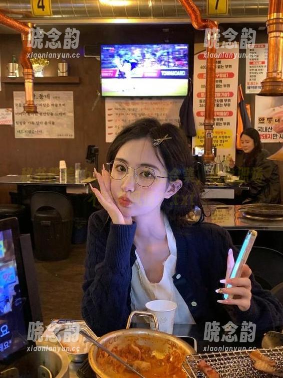 秘书普美(bomi)的私拍合集，谁说职场不能有风情？.txt