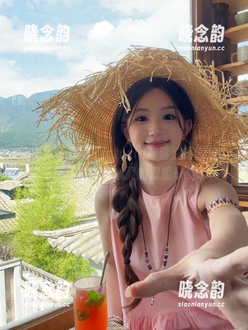 微密圈 - 果儿Victoria高清油亮图包，尽情感受视觉与心灵的双重享受.txt
