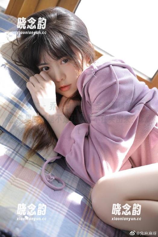 梦丝女神 - 乔儿白裙，无圣光不带滤镜，图集里的她是不是让你忍不住笑出来？.txt