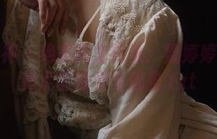 梦丝女神 – 绝美高清图集：魏婷婷双人写真尽显唯美与优雅.txt