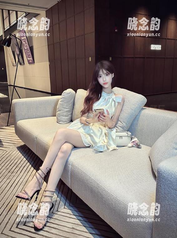 独享高清画质，森萝财团内部呈现童颜巨乳写真，分享青春与美丽！.txt