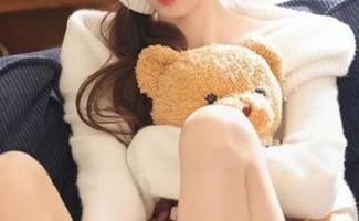 模范学院 – K8傲娇萌萌Vivian教室写真大合集，捕捉每一份甜美与顽皮.txt