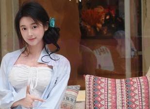 模范学院 – 最新写真抢眼登场：一颗甜蛋黄a女友让你感受生活的搞笑与甜蜜！.txt
