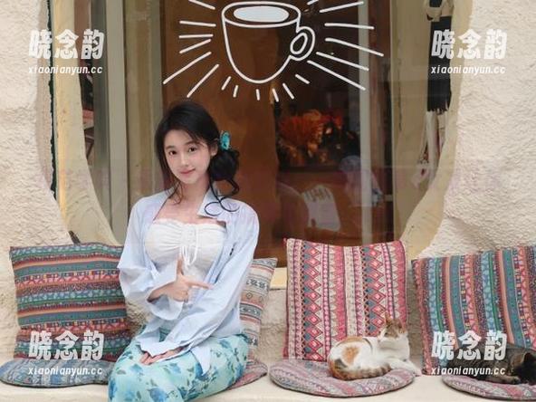 模范学院 - 最新写真抢眼登场：一颗甜蛋黄a女友让你感受生活的搞笑与甜蜜！.txt