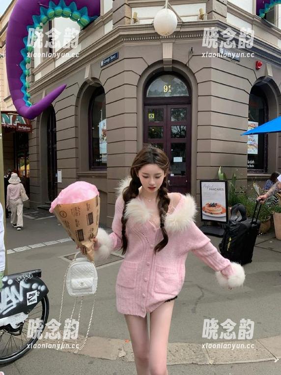 模范学院 - 草莓兔兔白裙私拍作品解读：捕捉青春的每一个动人瞬间.txt