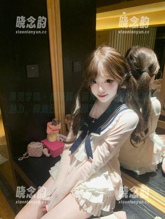 模范学院 - 感受陈小诺Niki瑜伽写真集的魅力，释放压力，立即下载享受宁静！.txt