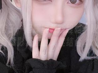 与浅野菌子一起探索赫斯缇雅：唯美图集与摄影资源的最佳结合.txt