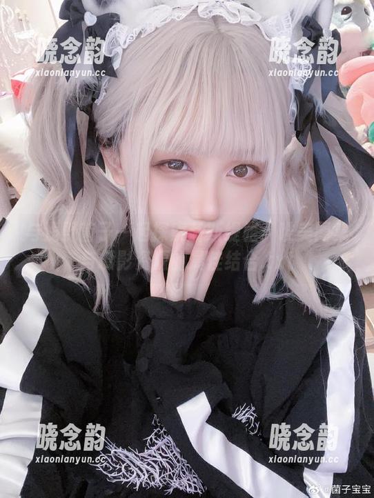 与浅野菌子一起探索赫斯缇雅：唯美图集与摄影资源的最佳结合.txt