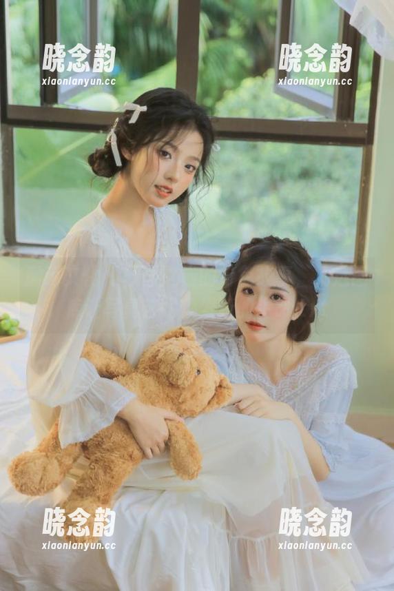 激萌文化 - 秋画之应的粉色故事，精选图库让写真艺术焕发新的生命.txt