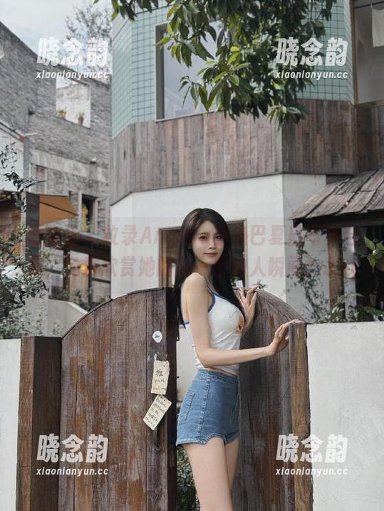 爱蜜社 - 收录Angela小热巴夏日写真合集，免费欣赏她的每一个动人瞬间！.txt