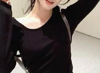 爱蜜社 – 找到属于自己的粉色旋律，蕾蕾醒了没图包资源中蕴藏的视觉盛宴等你来欣赏！.txt