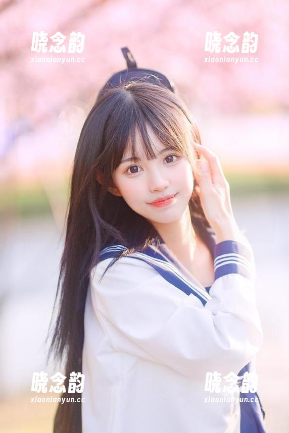 甜予摄影 - 思思私房写真大揭秘：这个女孩为何如此倾倒众生？.txt