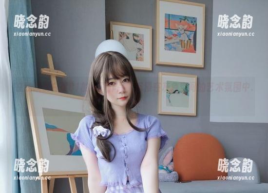 在线欣赏白银81的写真作品，沉浸在灰色空间的艺术氛围中.txt