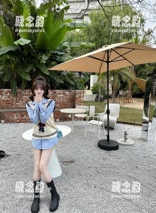 秀人网 - Candy糖糖兔女郎的作品库：一场以图库为背景的搞笑盛宴等你来享受！.txt