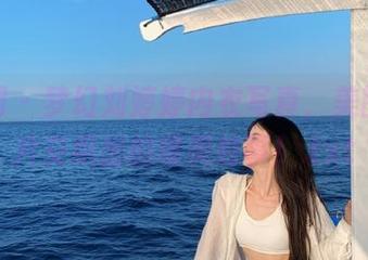 秀人网 – 梦幻刘婷婷内衣写真，美图与照片交织出的唯美故事！.txt