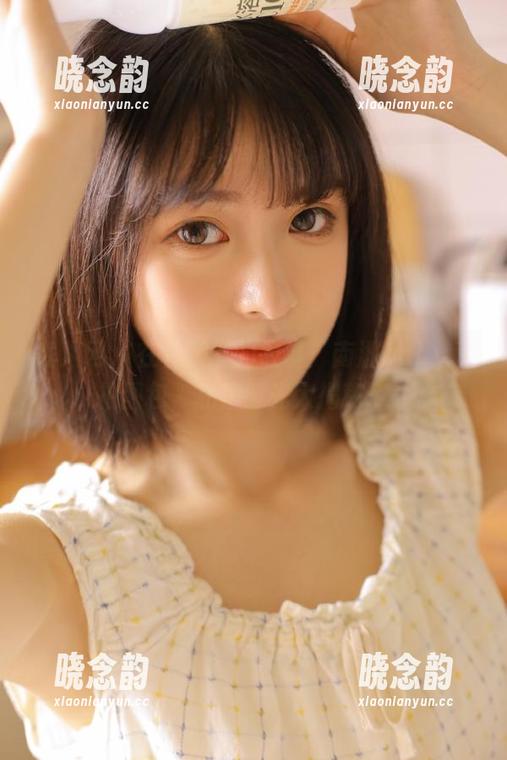 秀人网 - 在校服下的故事：南湘baby私拍图包，私密时光大揭秘.txt