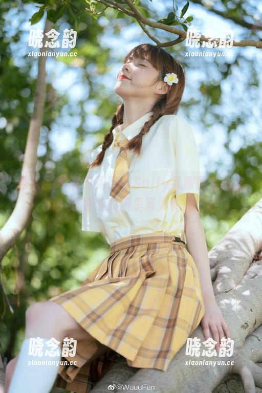 秀人网-周于希Sally 秀人网 - 掀开周于希Sally礼服背后的故事,细看她的精美写真作品.txt