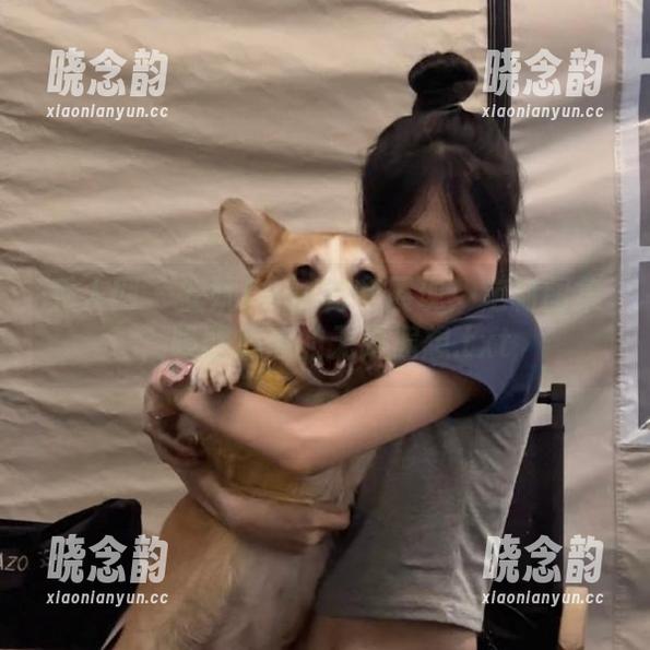 秀人网 - 安妮Tess秘密展现：定制图集，唤醒心底的无限遐想.txt