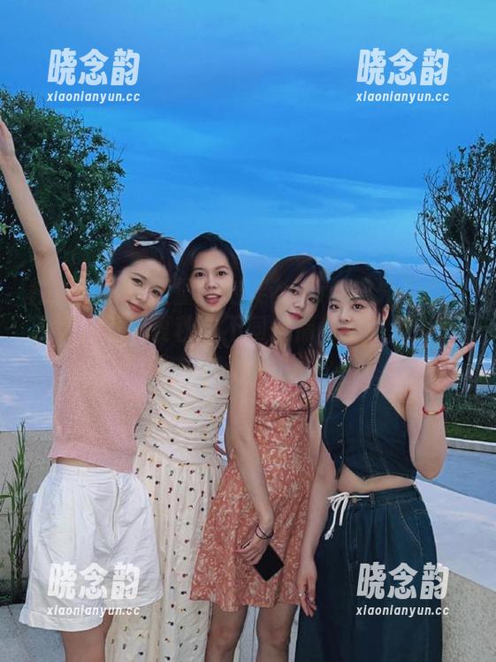 秀人网 - 高质量小泡芙winna户外写真资源，感受春夏秋冬不同风情与摄影魅力！.txt