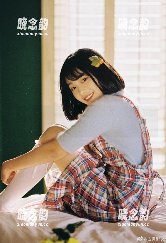 秀人网 - 醉美泳池时光，徐莉芝Booty的写真套图带你感受夏日浪漫！.txt