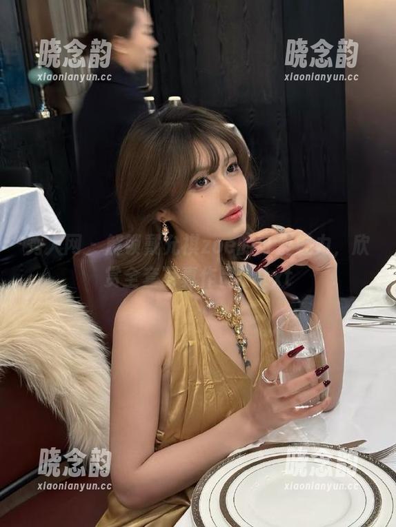 秀人网 - 解锁戴允祺zoe的可爱魅力，欣赏全套写真作品！.txt