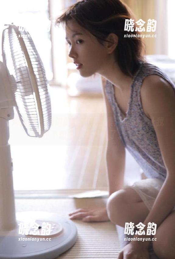 秀人网 - 海边的林文文图集：这资源让我已经不想再晒自己去了。.txt