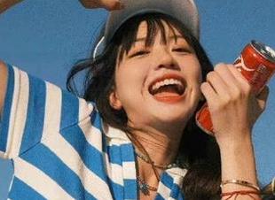 秀人网 – 原图流出！林文文校服写真在线上线下全景发布.txt