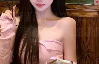 秀人网 – 最新资讯：林文文yooki裸足写真图片曝光，满满的青春气息等你欣赏！.txt