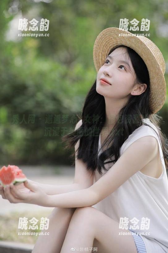 秀人网 - 邂逅梦心玥女神：图包资源让你沉浸于美丽的世界.txt