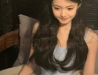 秀人网 – 玄子自嘲式自拍新图册：最新作品展示她真实而搞笑的一面.txt