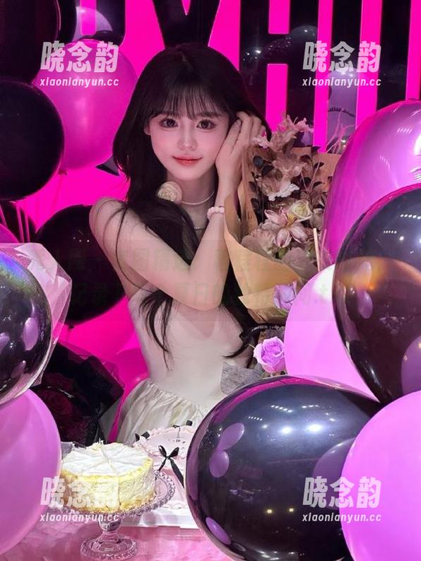 秀人网 - 套图精选：程程程的泳衣时光，记录下每个夏日的独特瞬间.txt