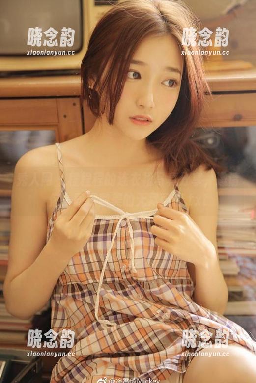 秀人网 - 程程程的连衣裙写真分享，邀请你一同探索美的无尽可能.txt